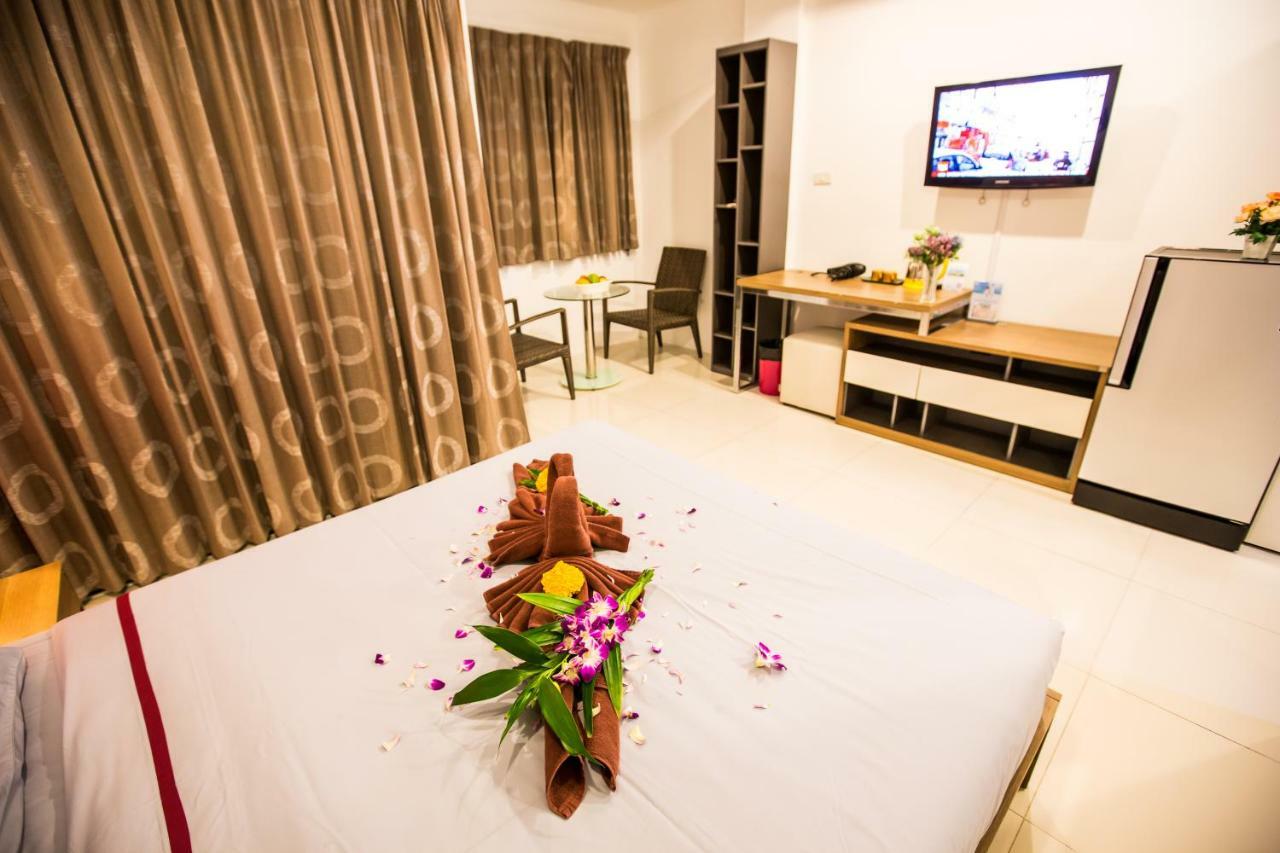 Oscar Boutique Hotel Patong Exterior foto